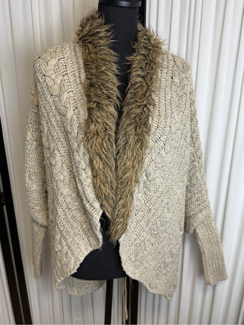 XOXO Cream Cable-Knit Cardigan with Tan Faux Fur Collar